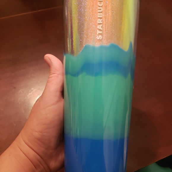 Starbucks 2022 Holiday tumbler - Picture 6 of 7
